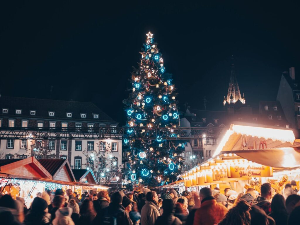 Weihnachtsmarkt besuchen Straßburg