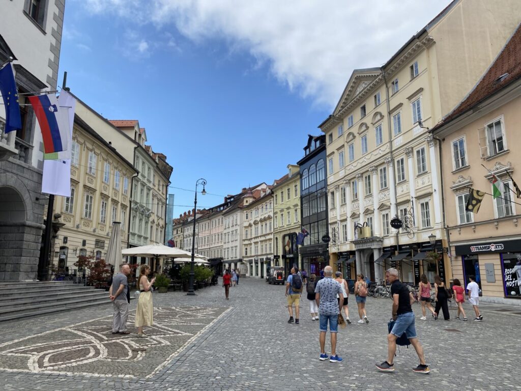 Stadtplatz & Robba Brunnen Ljubljana