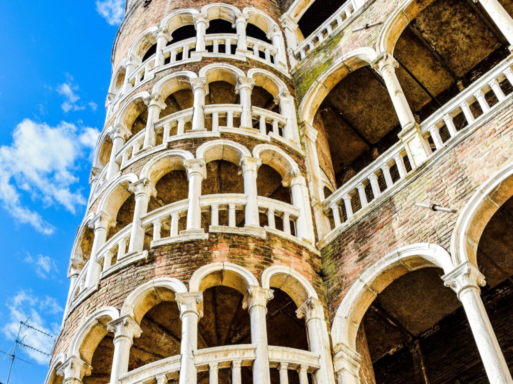 Scala Contarini del Bovolo Venedig